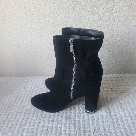 Michael Kors Dolores Bootie in Black Suede Women's Size 8.5 - Picture 3 of 16